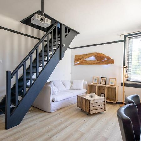 Mamie Jane Suite Deluxe Face Au Lac Tresserve Bagian luar foto